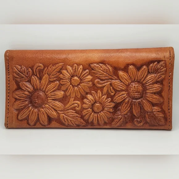 Vintage Piel Legitima.Tooled Sunflower Trifold Lether Wallet.Crafted in Mexico - Picture 2 of 11